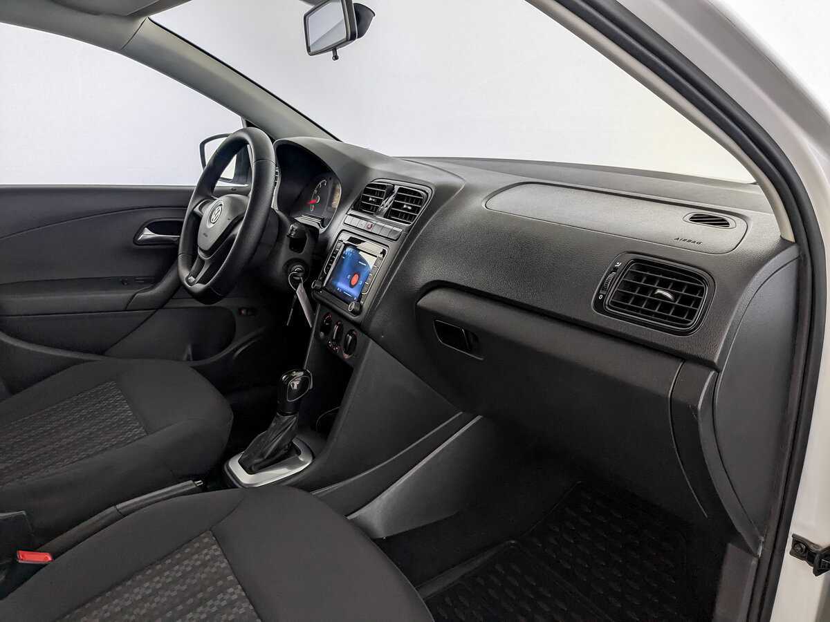 Volkswagen Polo, 2020 Фото №11