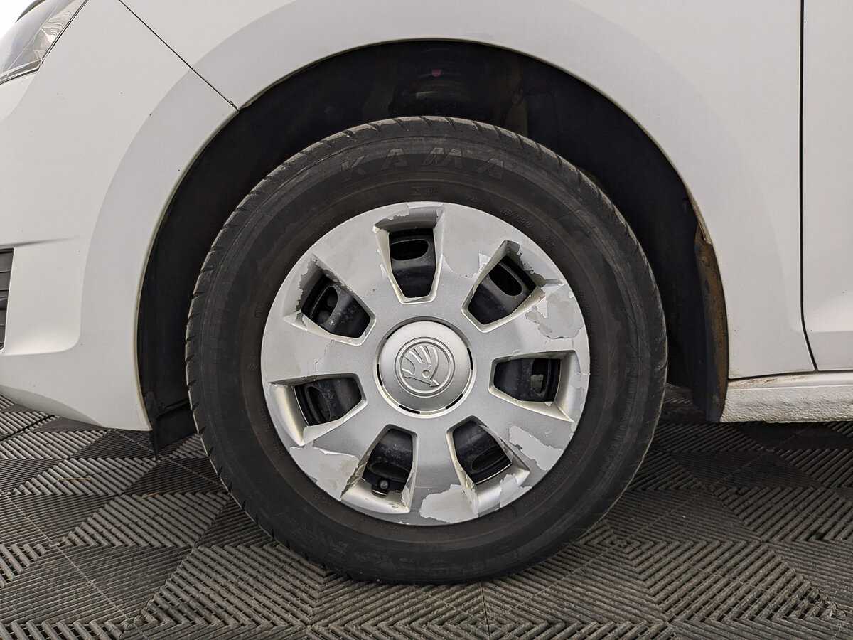 Skoda Rapid, 2017 Фото №12