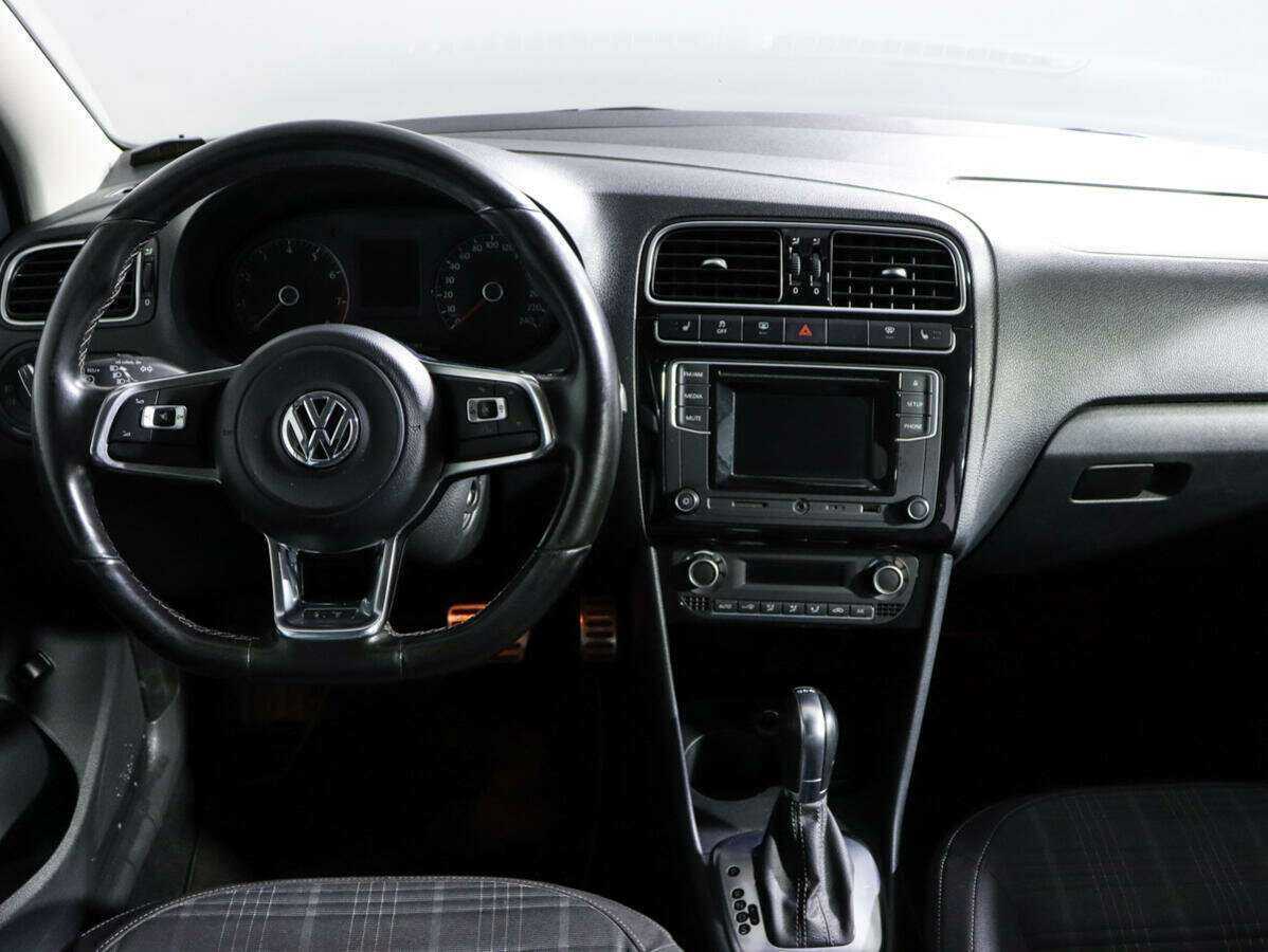 Volkswagen Polo, 2017 Фото №12