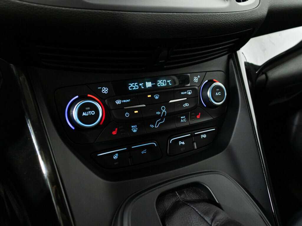 Ford Kuga, 2017 Фото №18