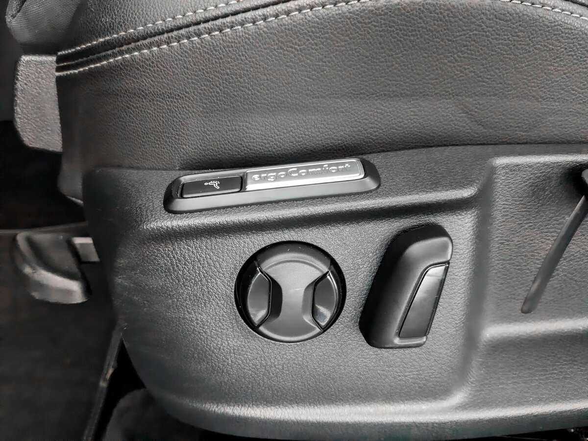 Volkswagen Passat Alltrack, 2018 Фото №21