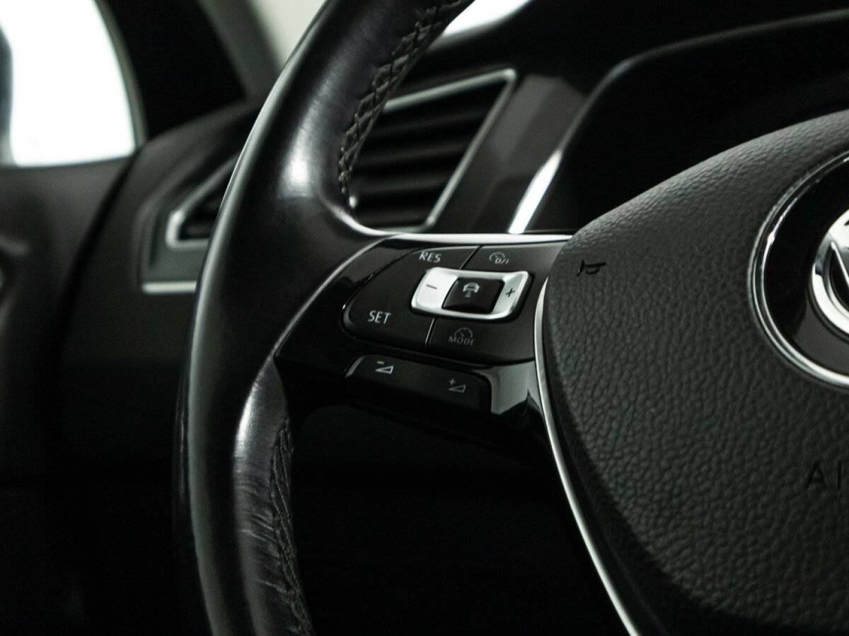 Volkswagen Tiguan, 2018 Фото №24