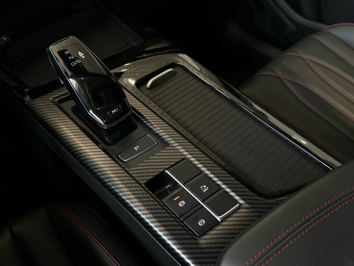 FAW Bestune T55, 2023 Фото №30