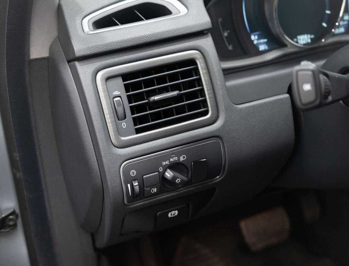 Volvo XC70, 2016 Фото №15