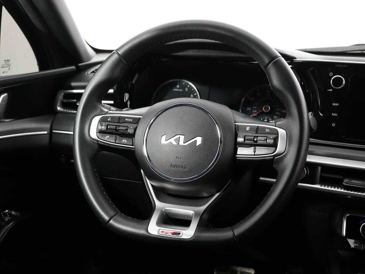 Kia K5, 2022 Фото №15