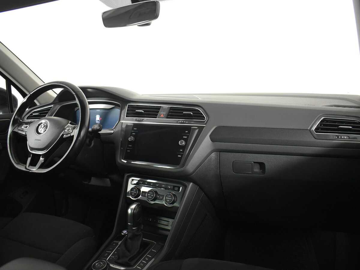 Volkswagen Tiguan, 2017 Фото №20