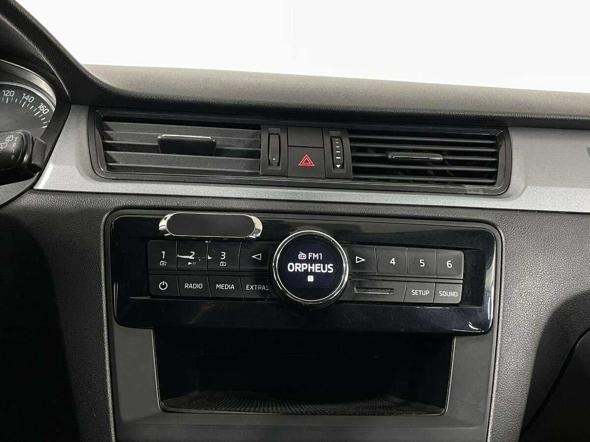 Skoda Rapid, 2016 Фото №11