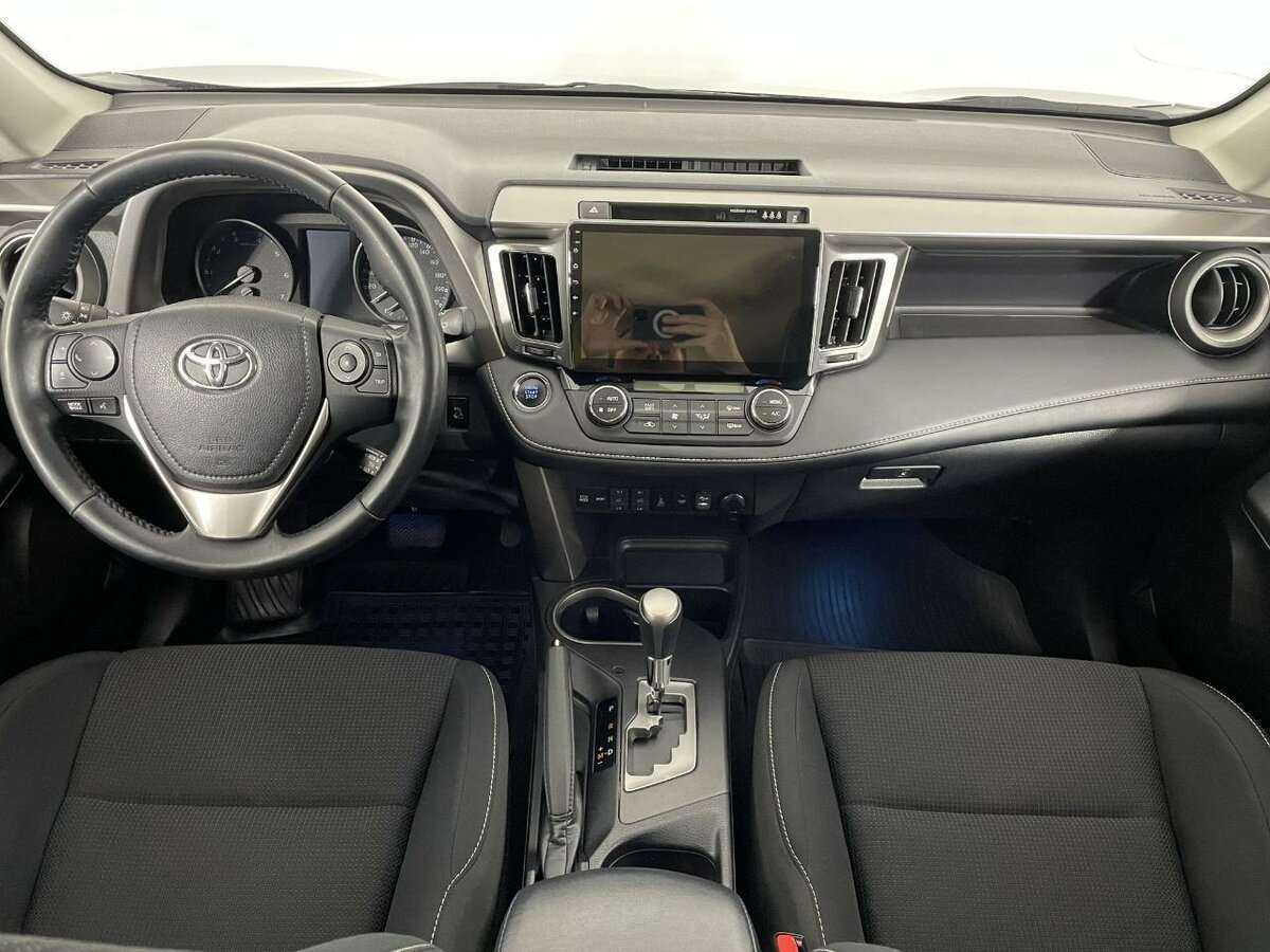 Toyota RAV4, 2018 Фото №7