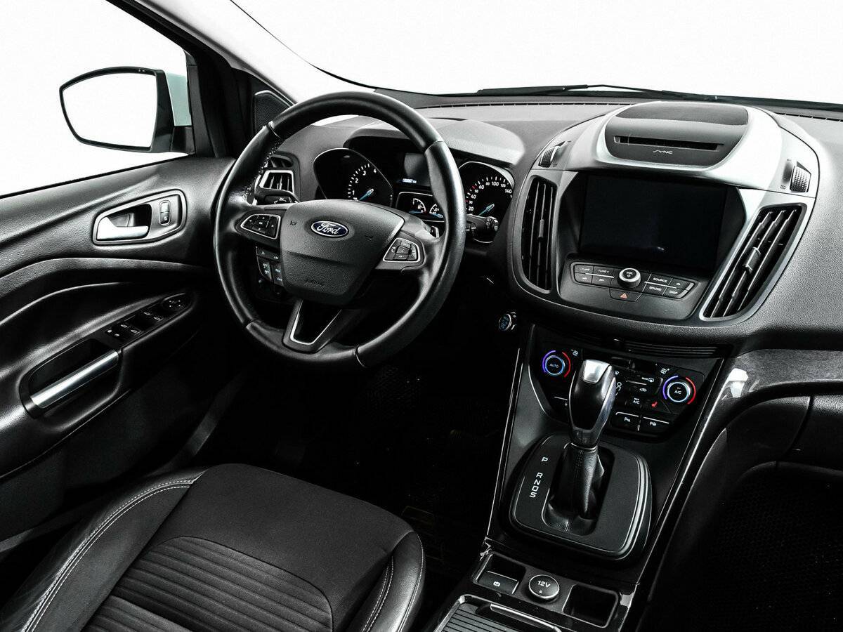 Ford Kuga, 2017 Фото №9