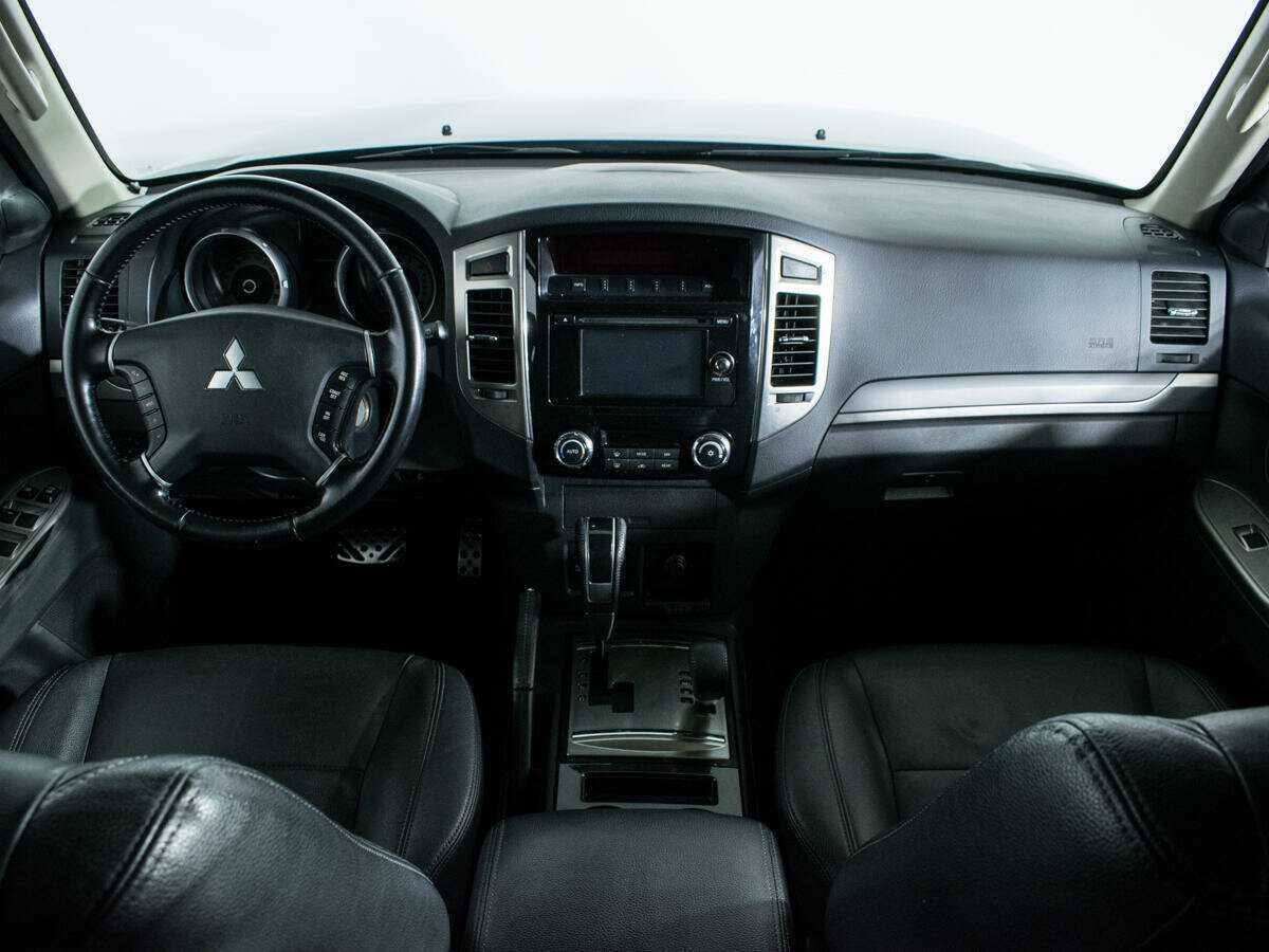 Mitsubishi Pajero, 2014 Фото №9