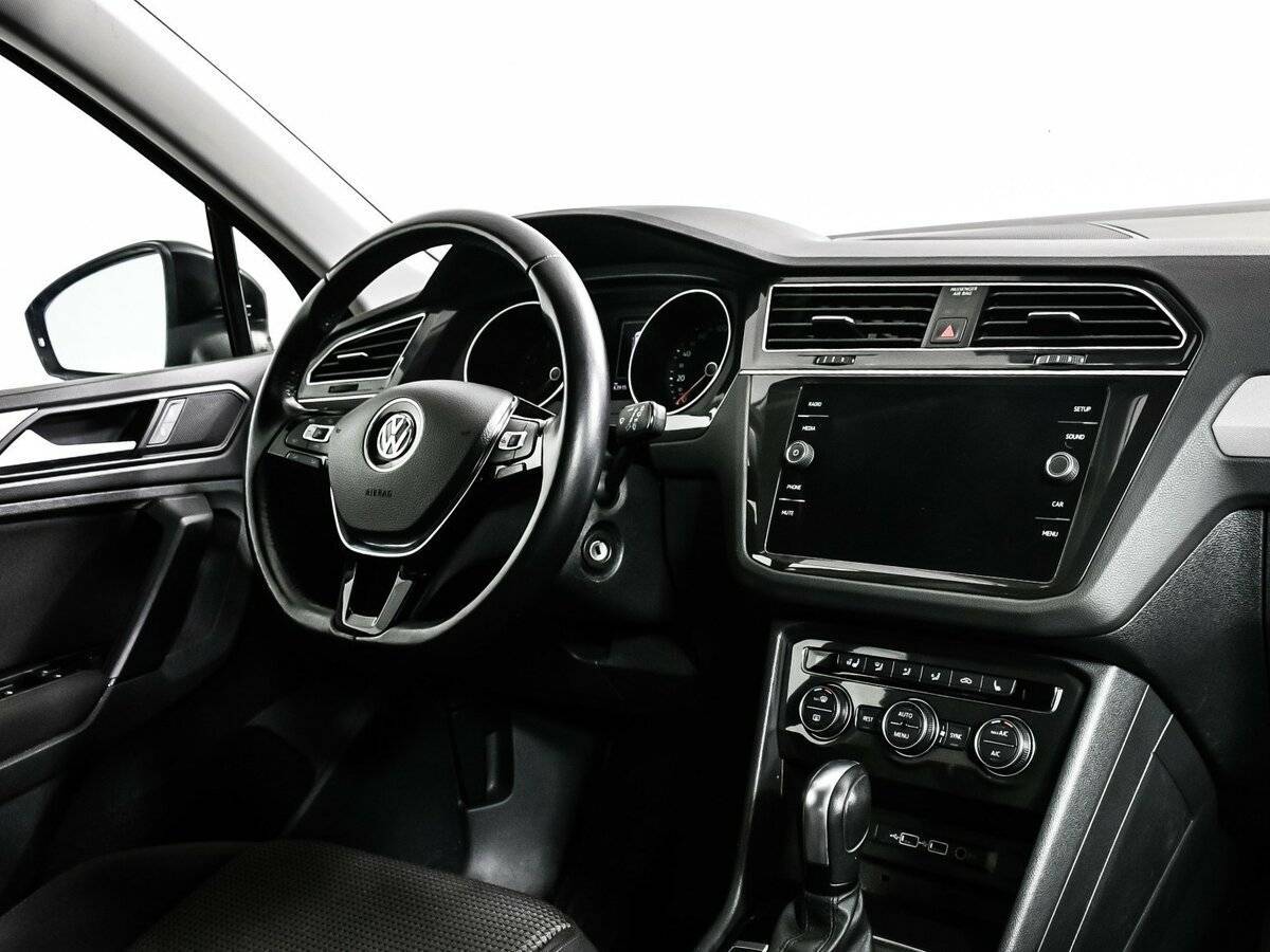Volkswagen Tiguan, 2020 Фото №9