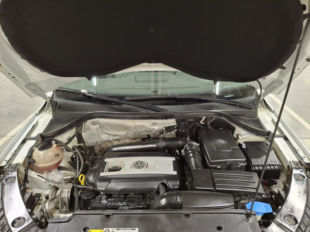 Volkswagen Tiguan I Рестайлинг, 2016 Фото №9