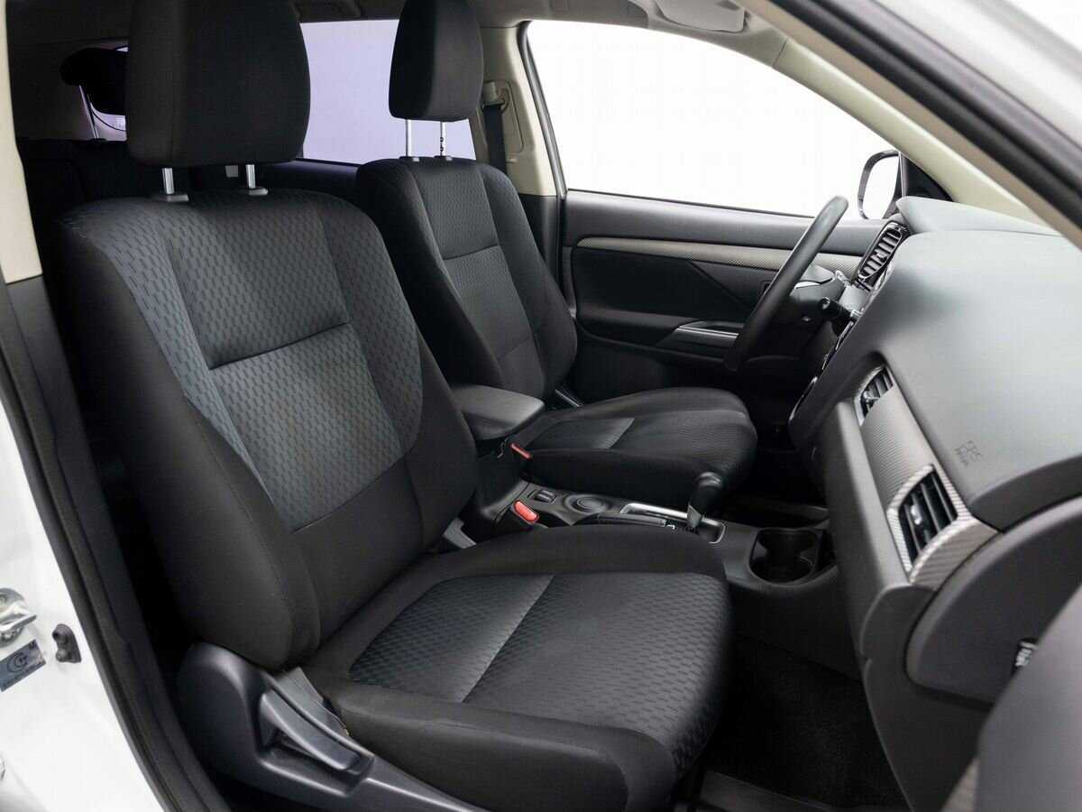 Mitsubishi Outlander, 2014 Фото №12