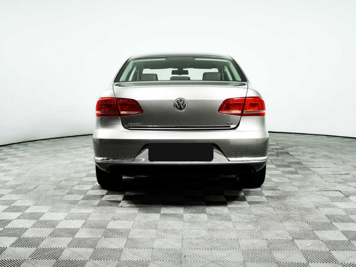 Volkswagen Passat, 2012 Фото №6