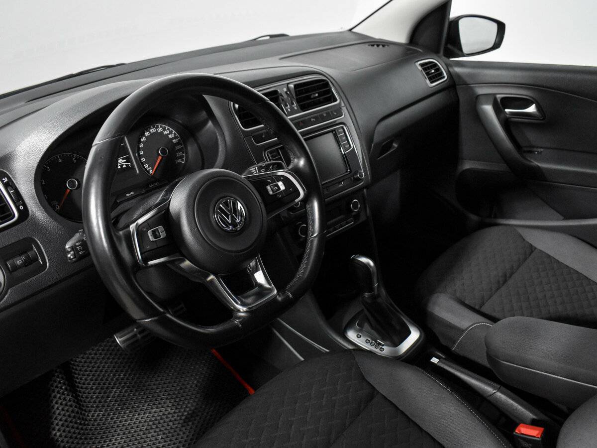 Volkswagen Polo, 2018 Фото №9