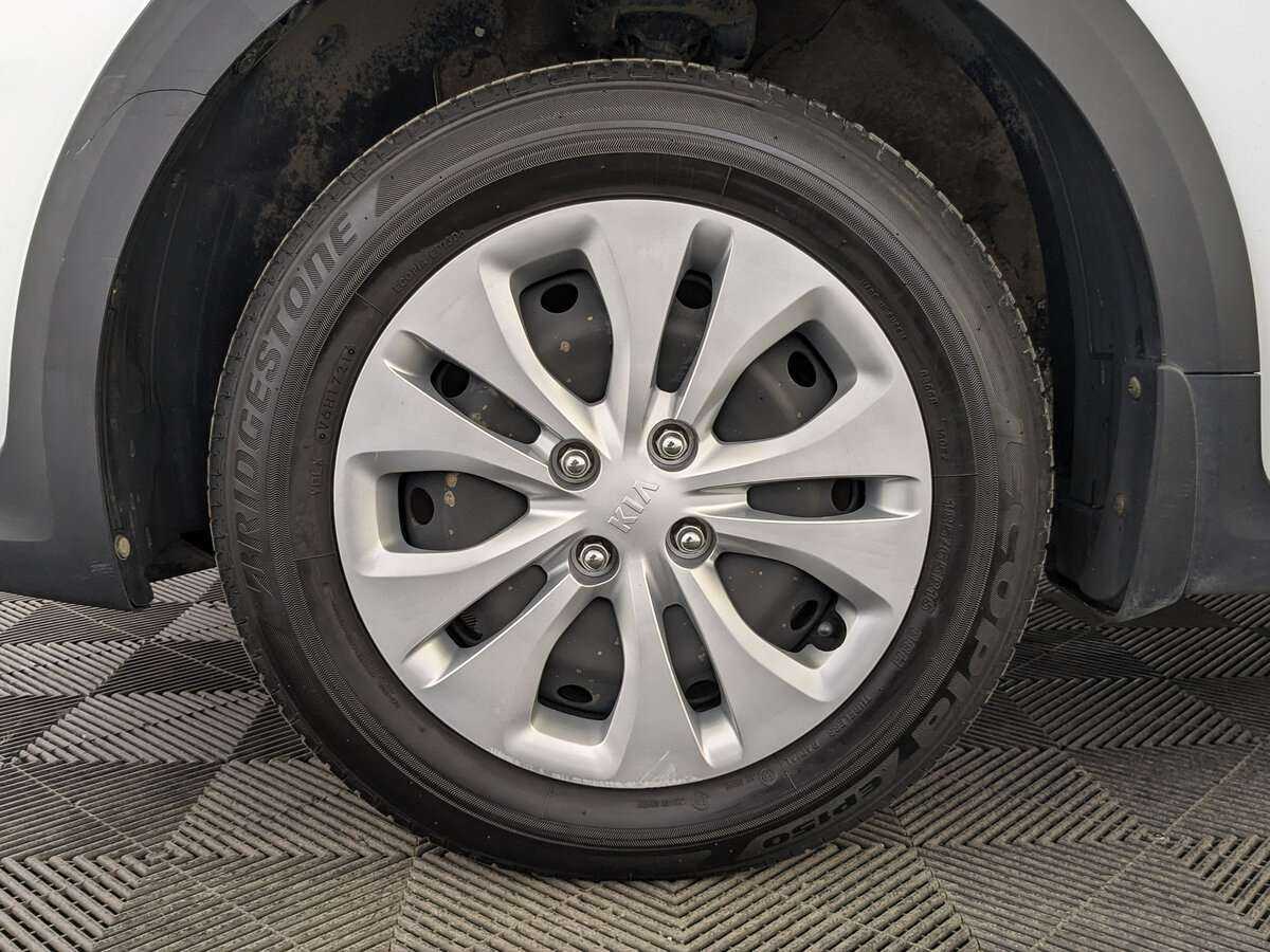 Kia Rio X-Line, 2019 Фото №12