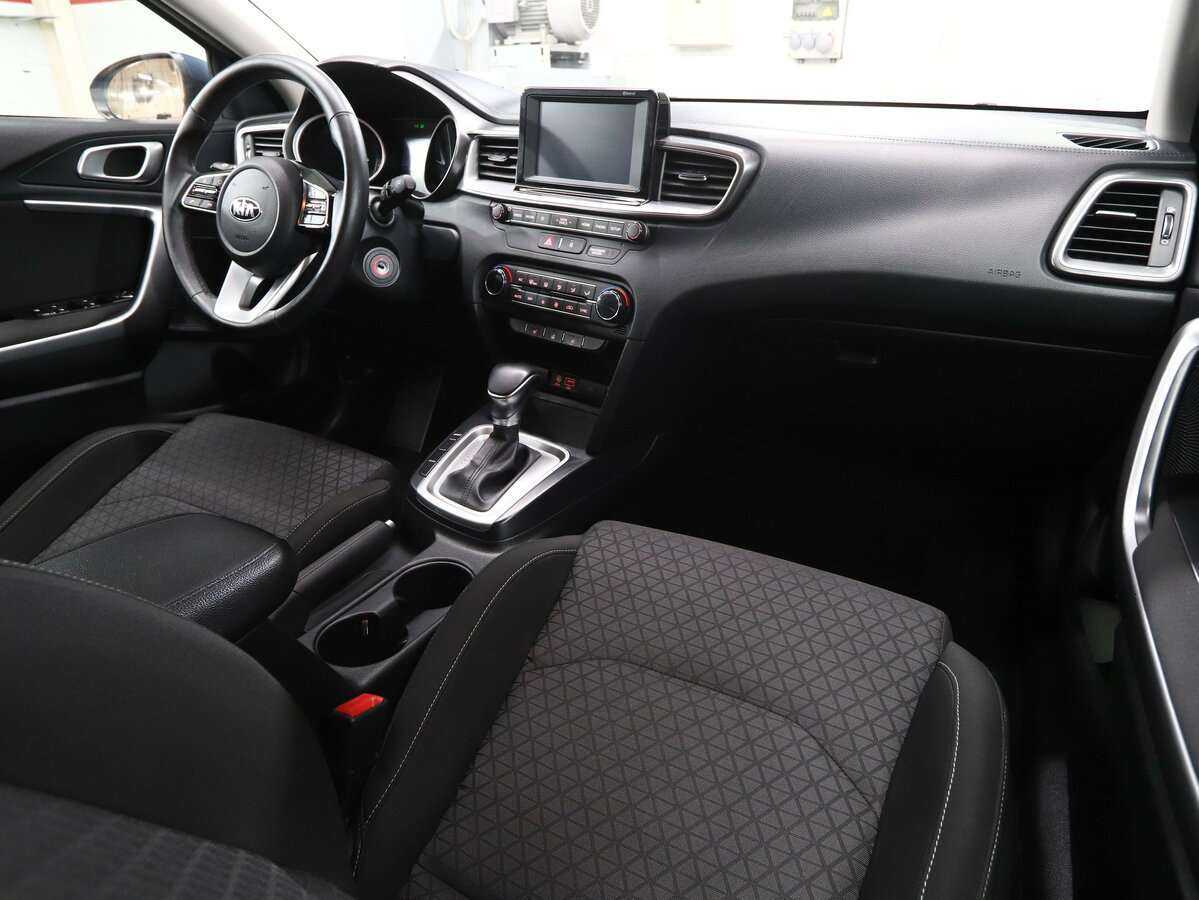 Kia Ceed, 2018 Фото №15