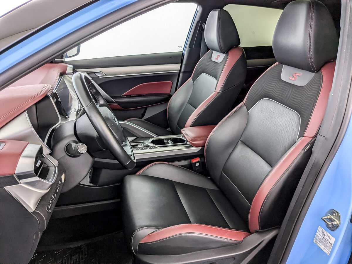 Geely Coolray, 2022 Фото №12