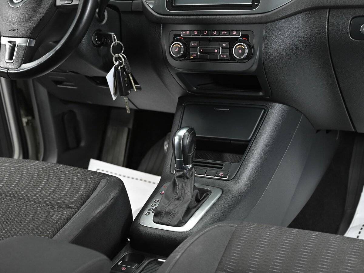 Volkswagen Tiguan, 2012 Фото №9