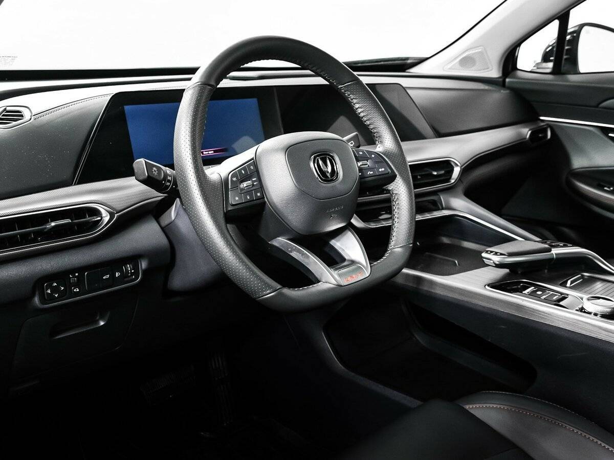 Changan UNI-T, 2023 Фото №13