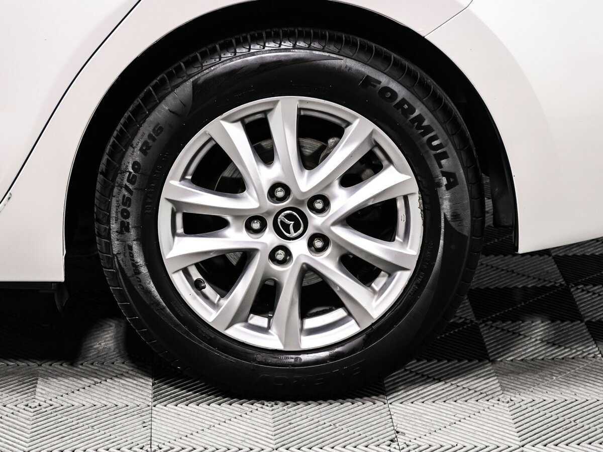 Mazda 3, 2018 Фото №14