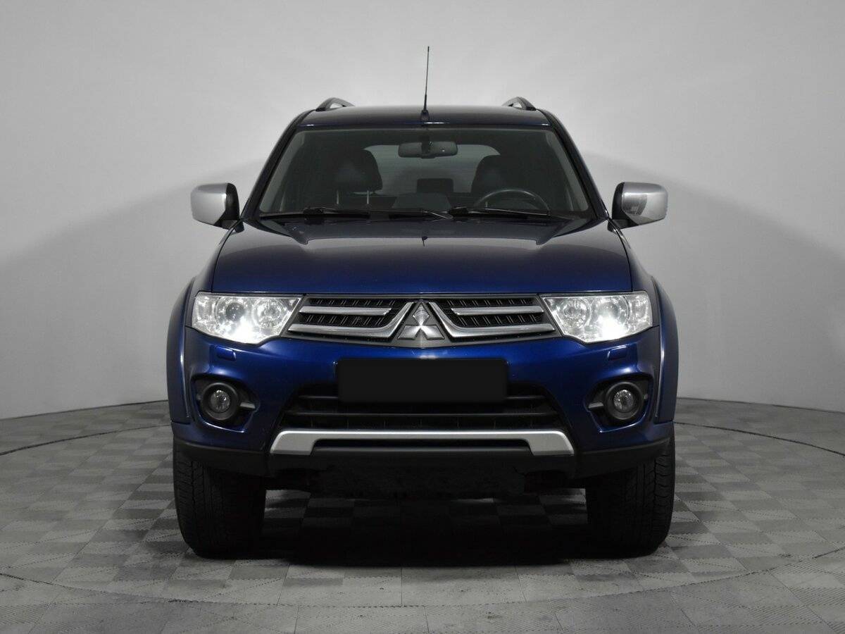 Mitsubishi Pajero Sport, 2015 Фото №2