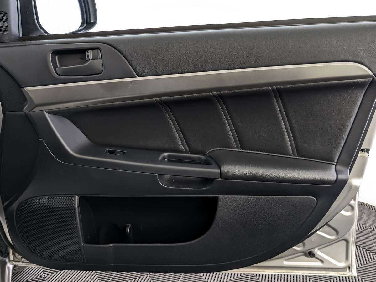 Mitsubishi Lancer, 2015 Фото №20