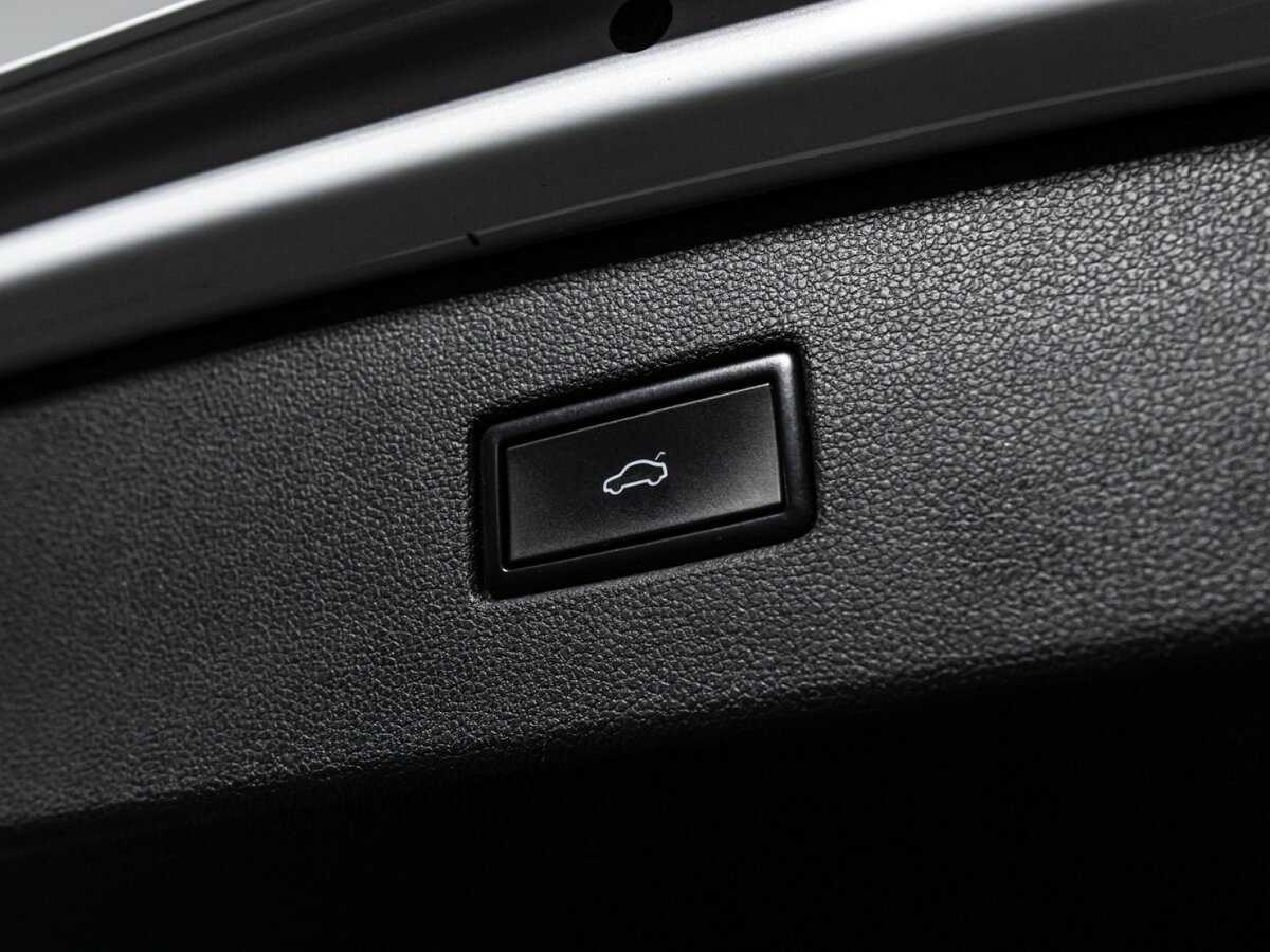 Volkswagen Tiguan, 2020 Фото №15