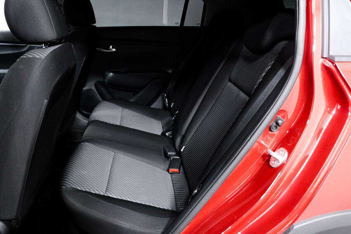 Kia Rio X-Line, 2018 Фото №12