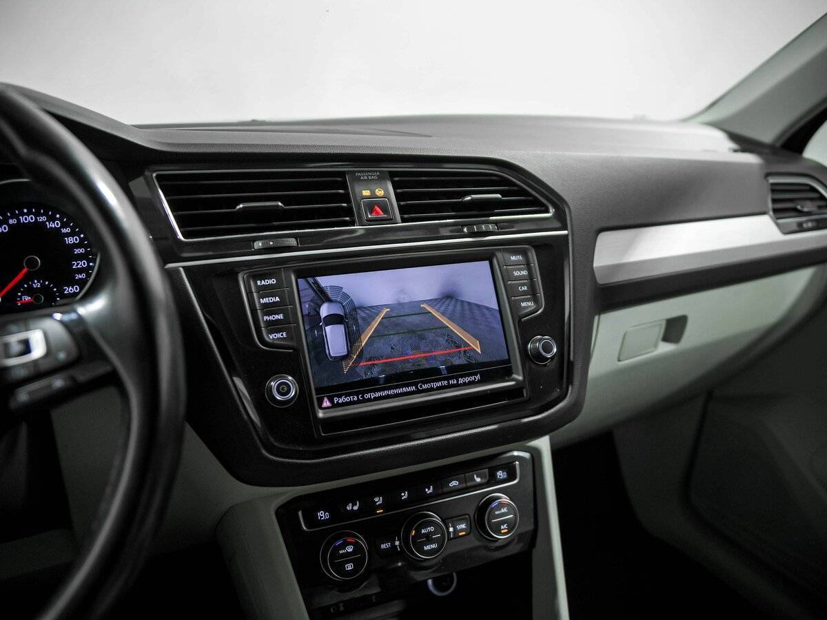 Volkswagen Tiguan, 2017 Фото №10