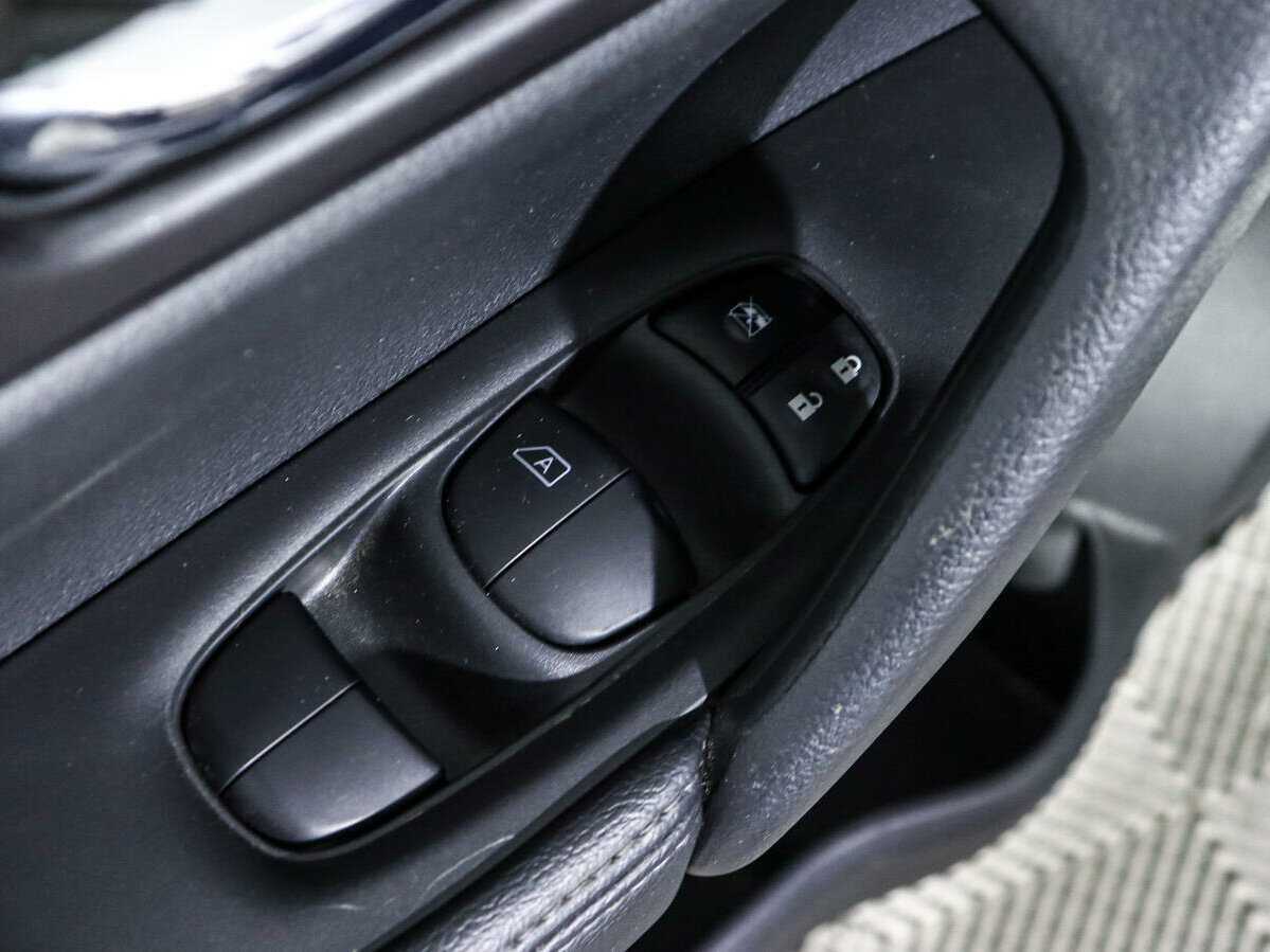 Nissan X-Trail, 2018 Фото №15