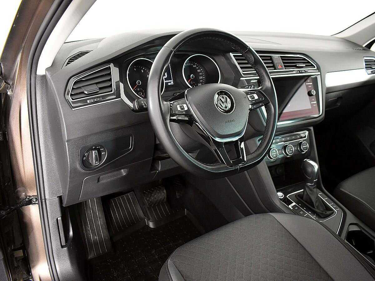 Volkswagen Tiguan, 2019 Фото №7