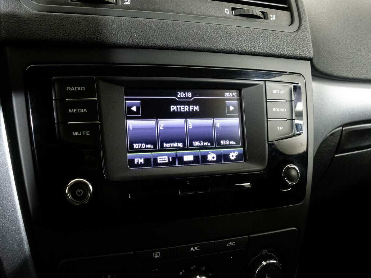 Skoda Yeti, 2017 Фото №14