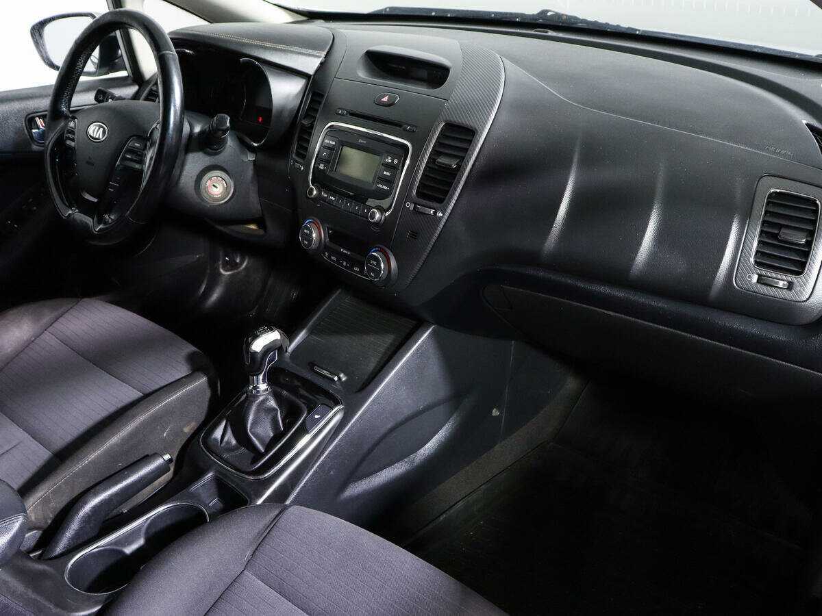 Kia Cerato, 2017 Фото №8