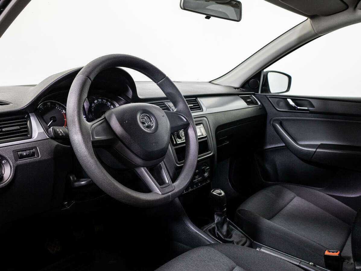 Skoda Rapid, 2017 Фото №9