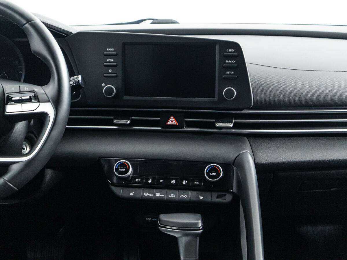 Hyundai Elantra, 2021 Фото №14