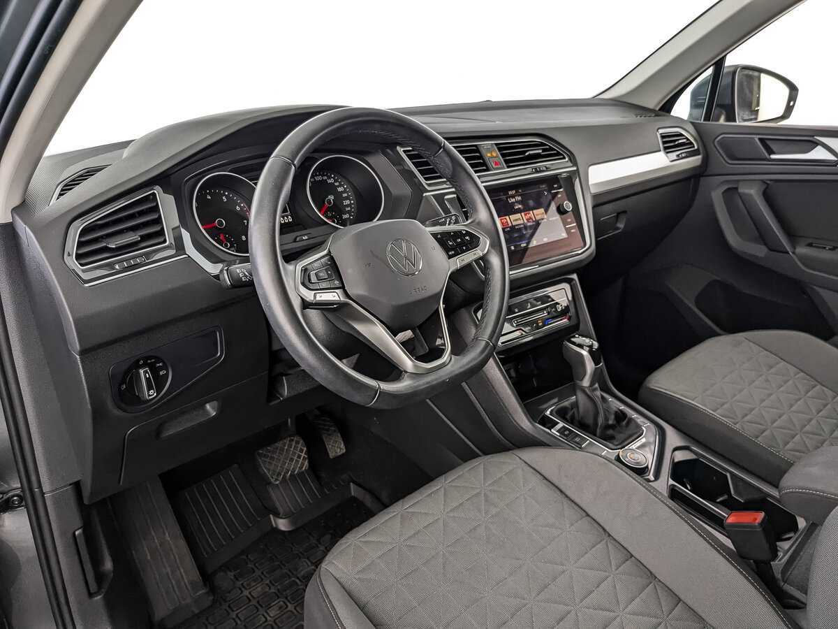 Volkswagen Tiguan, 2021 Фото №11