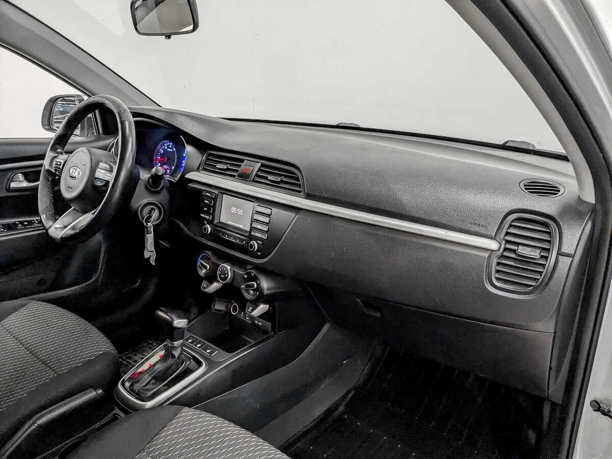 Kia Rio X-Line, 2020 Фото №11