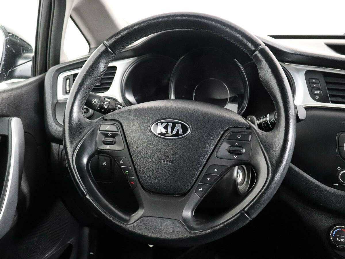 Kia Ceed, 2017 Фото №12