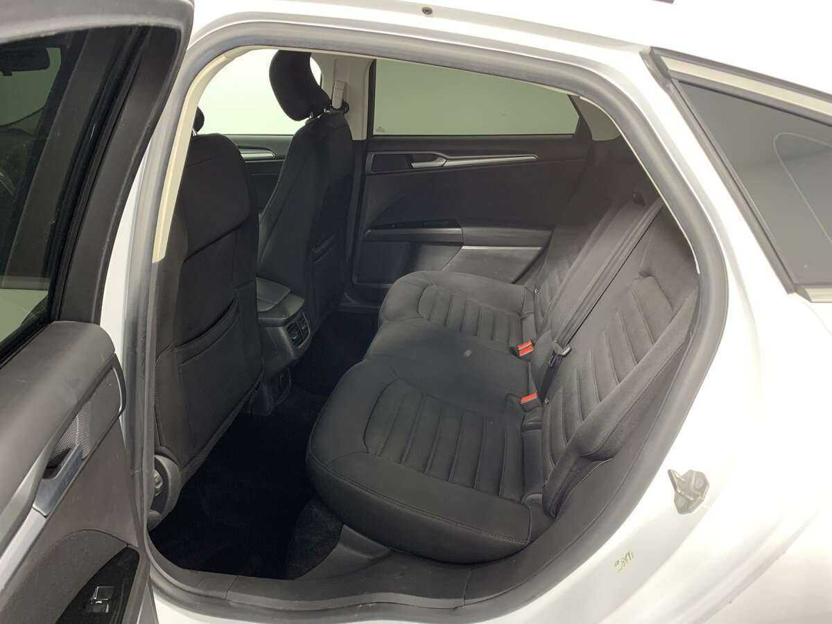 Ford Mondeo, 2018 Фото №9