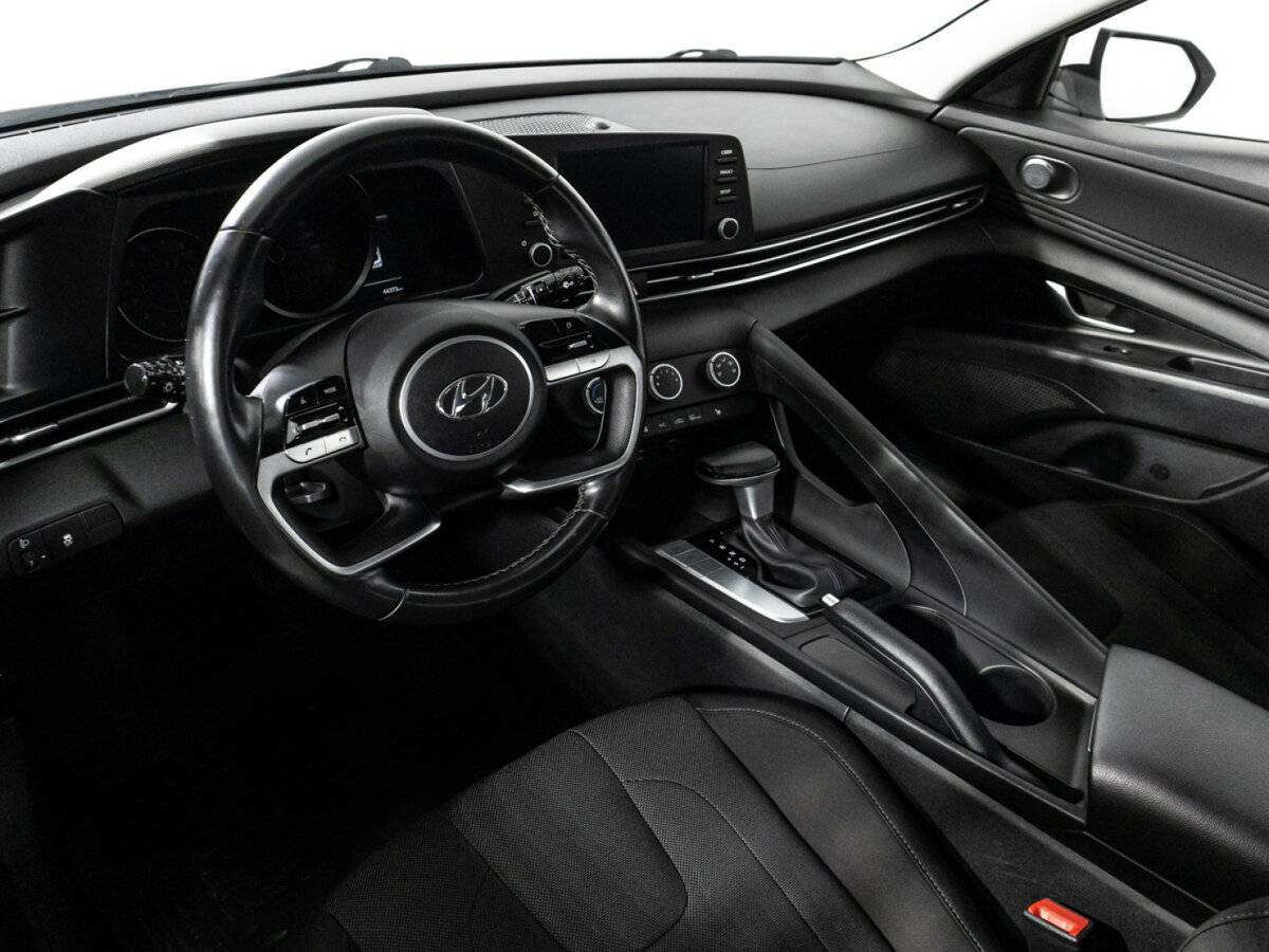 Hyundai Elantra, 2021 Фото №11