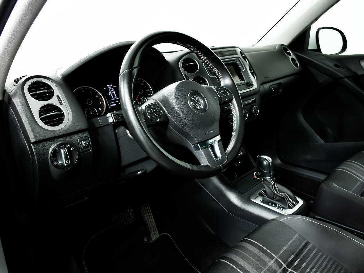Volkswagen Tiguan, 2016 Фото №13