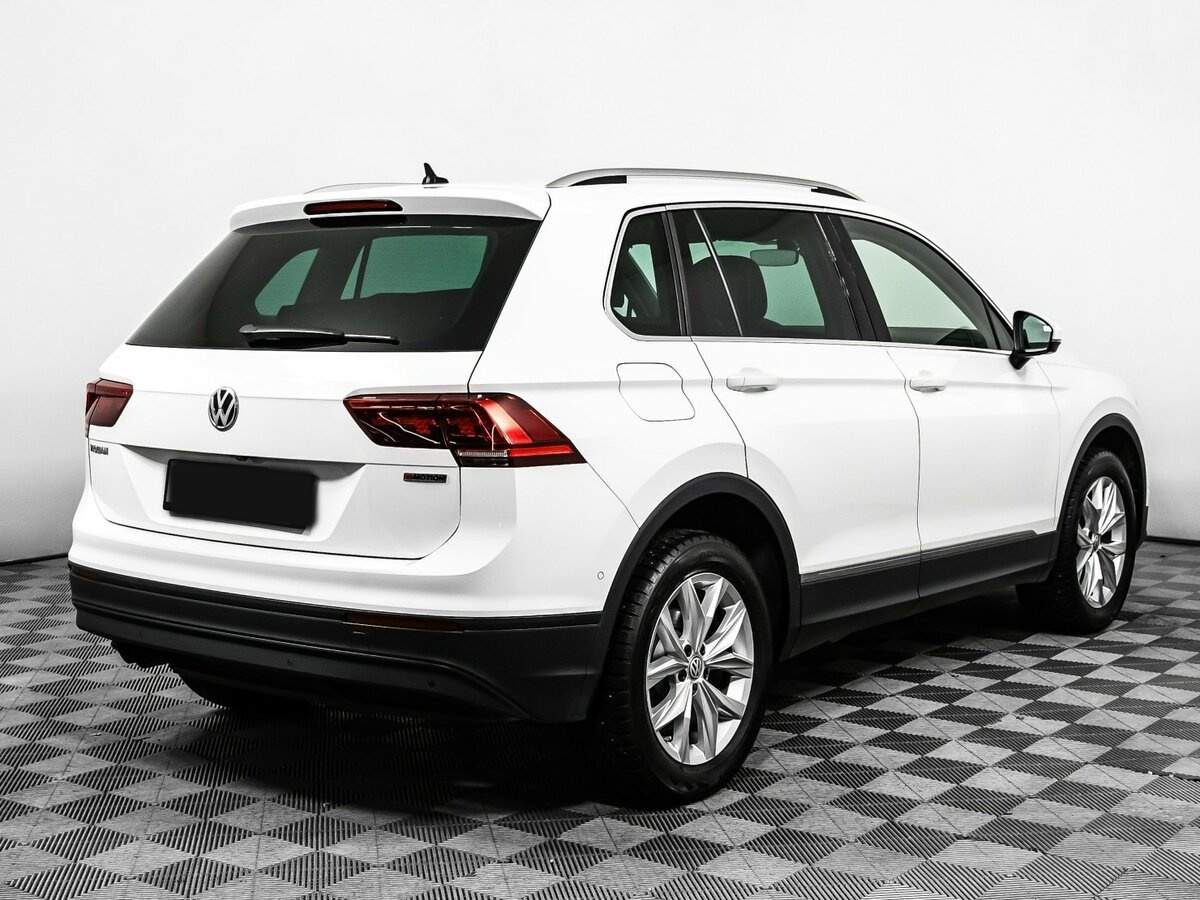Volkswagen Tiguan, 2018 Фото №5