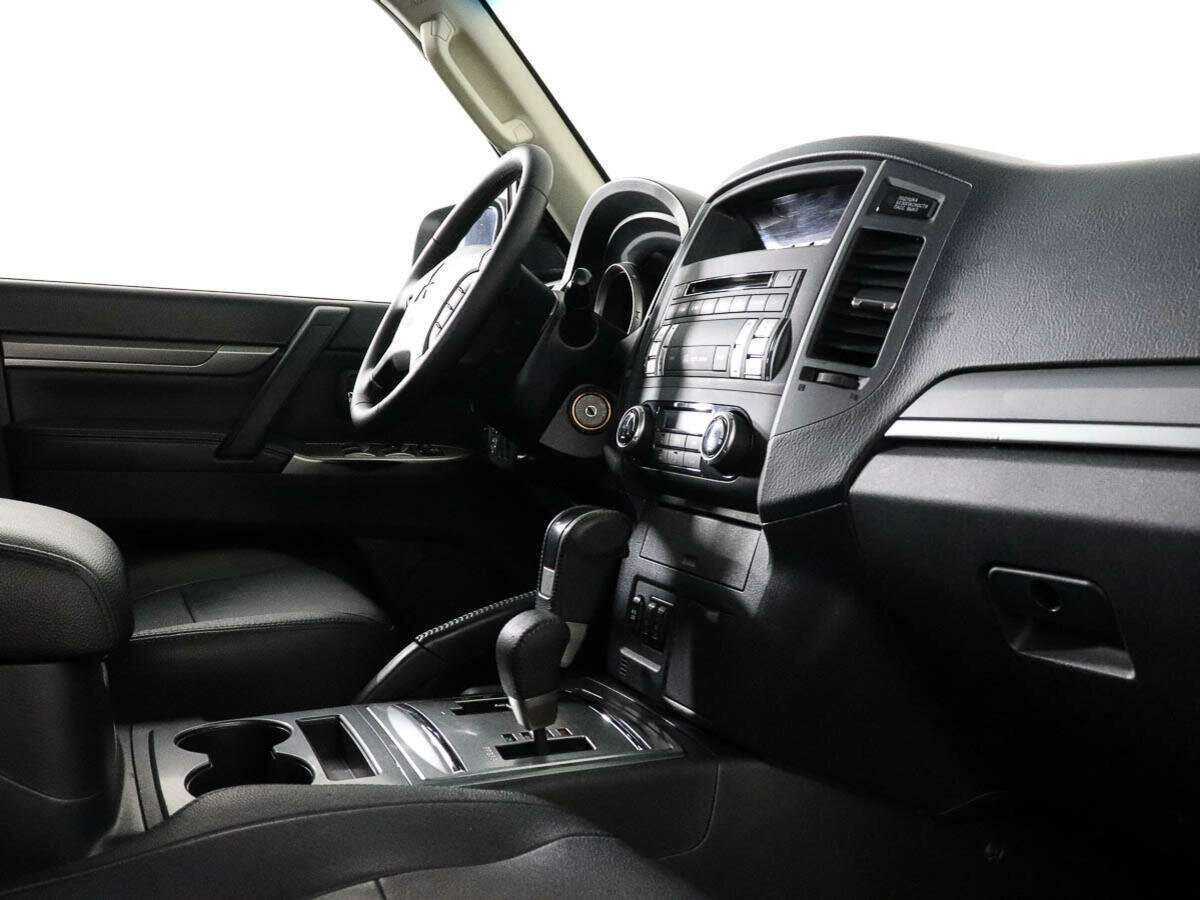 Mitsubishi Pajero, 2014 Фото №7
