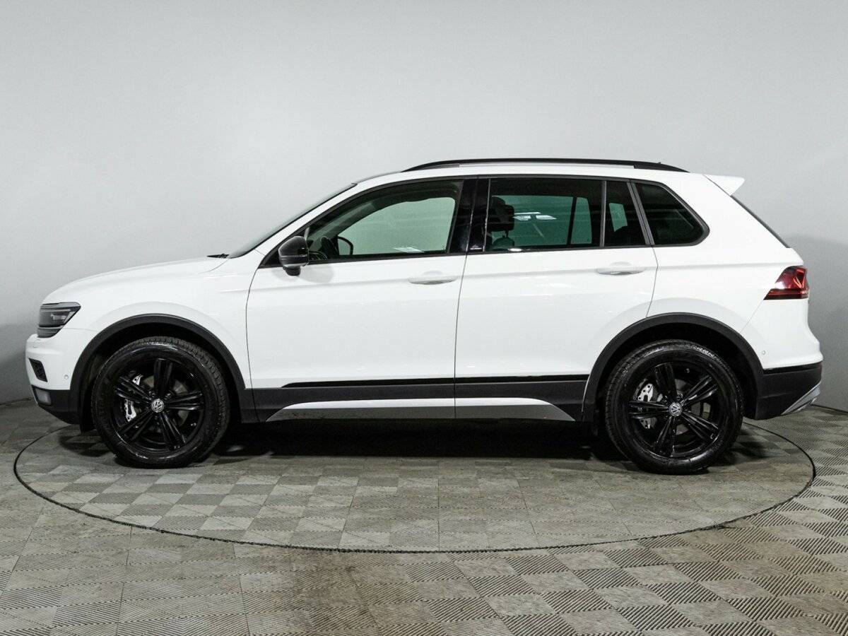 Volkswagen Tiguan, 2018 Фото №8