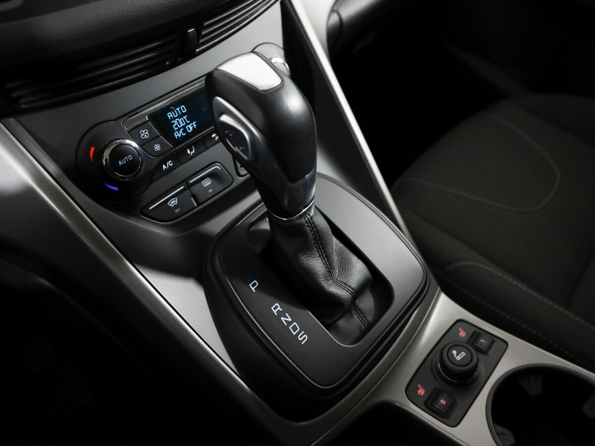 Ford Kuga II, 2016 Фото №8