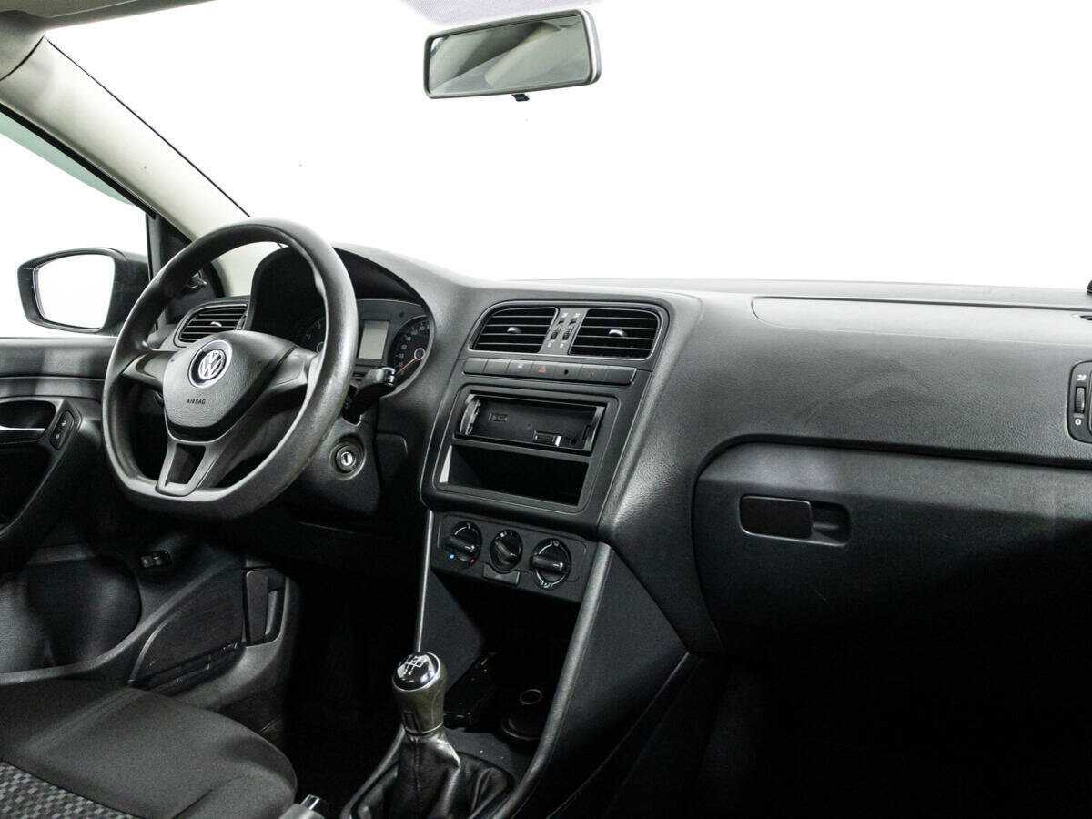 Volkswagen Polo, 2017 Фото №9