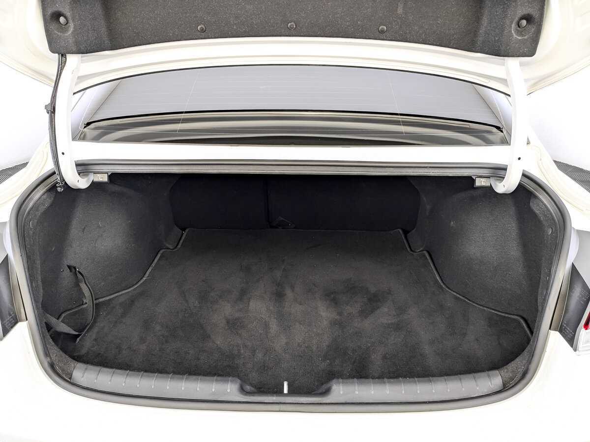 Hyundai Elantra, 2021 Фото №10