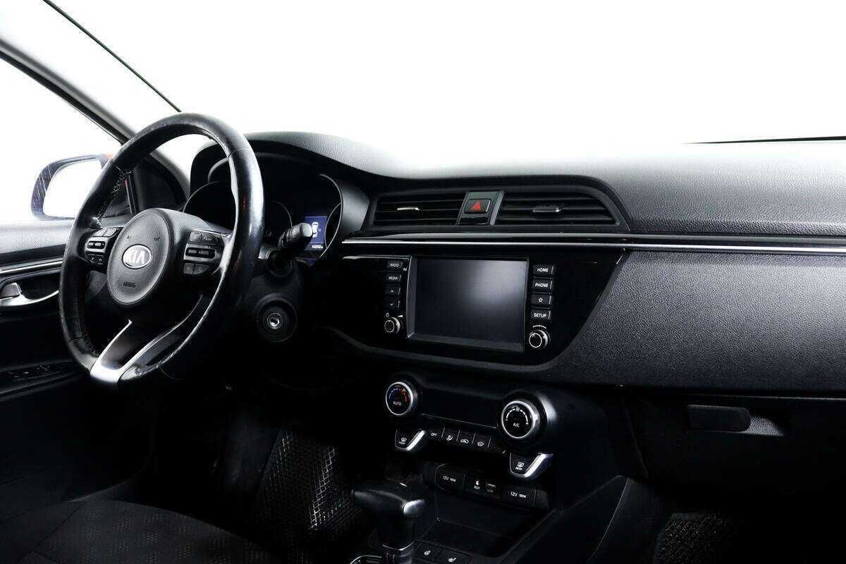 Kia Rio X-Line, 2018 Фото №9