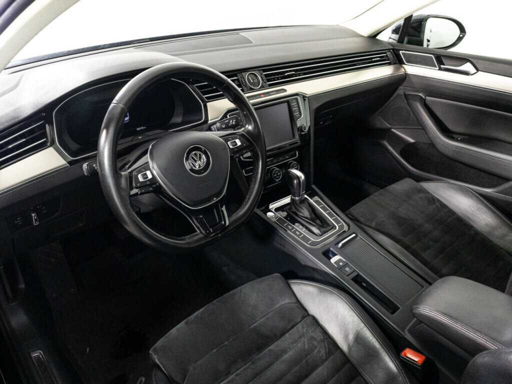 Volkswagen Passat, 2016 Фото №11